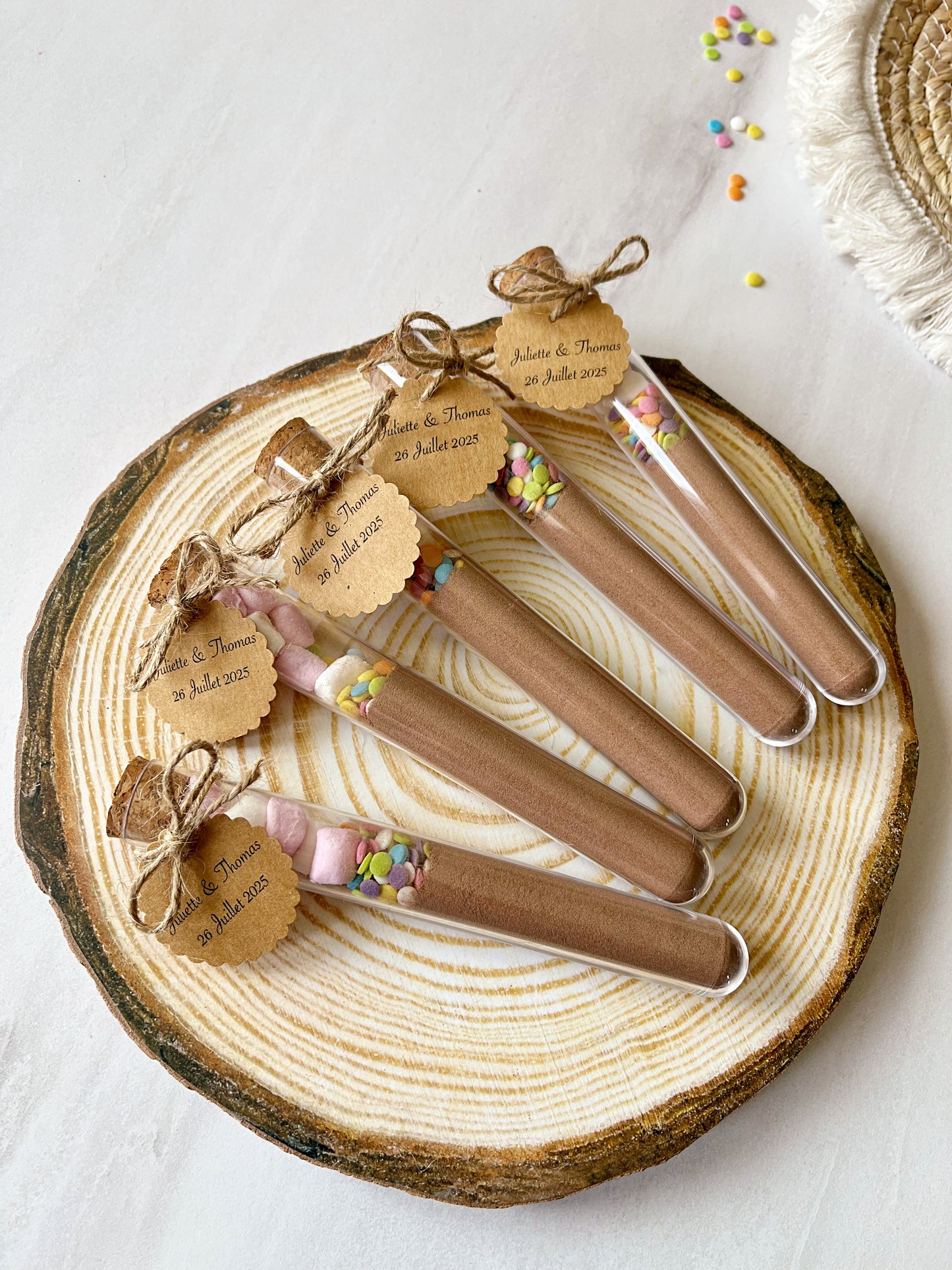 Chocolat chaud avec guimauves cadeau invité