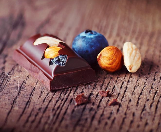 NESTLE chocolat noir myrtilles amandes et noisettes