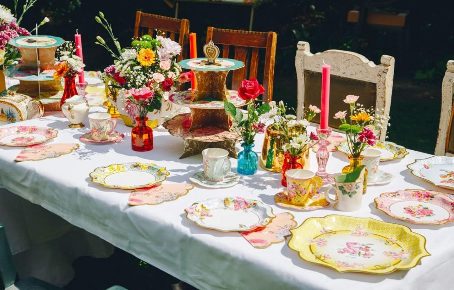 Gold Leaf Party Tableware Kit